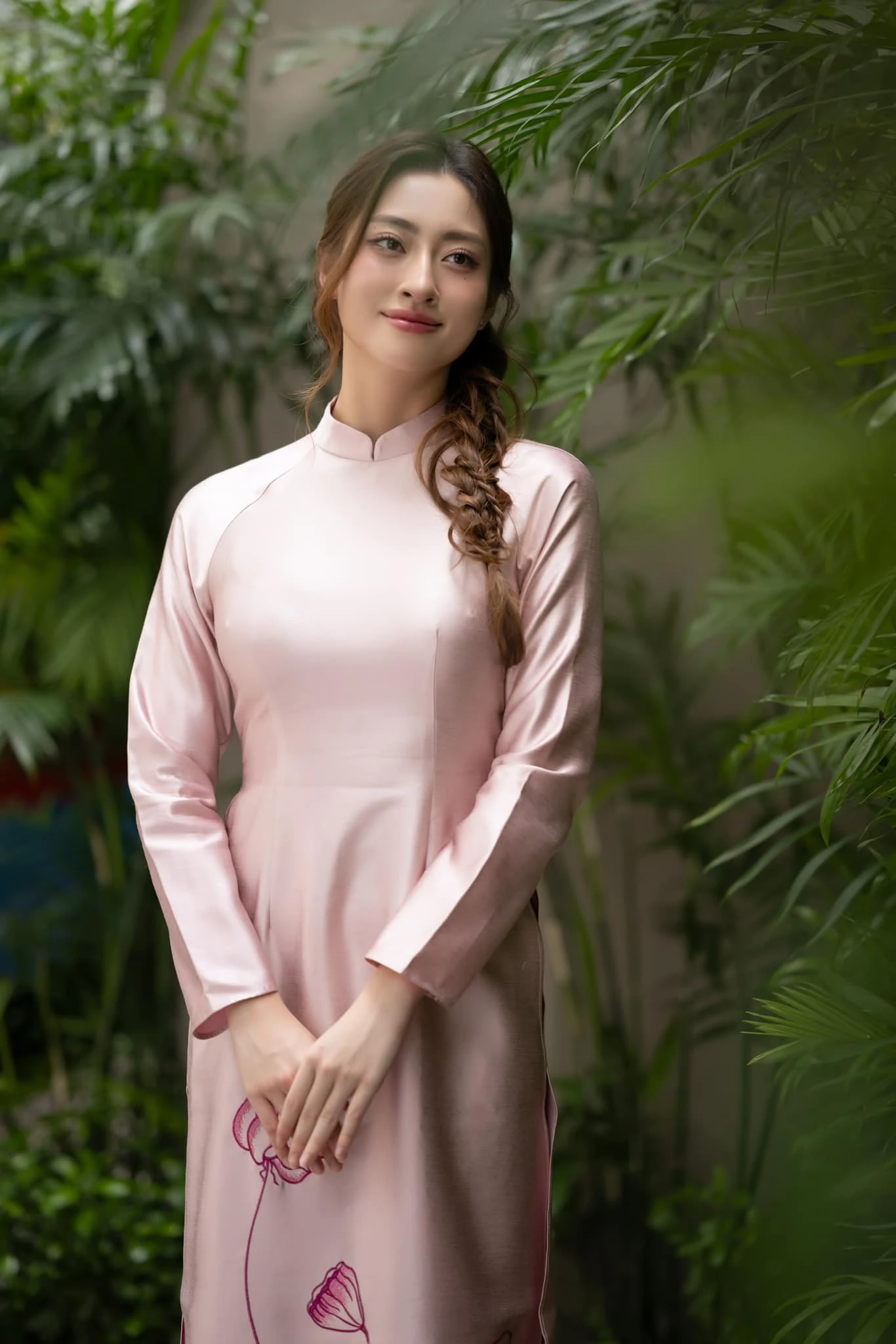 Lương thùy linh 4